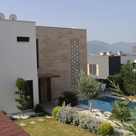 Dream Pool- Garage Villa